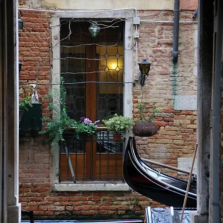 Hotel Locanda Bareteri