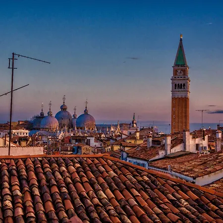 Bareteri Hotel Venezia